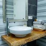 Cosy Triplex Flat *