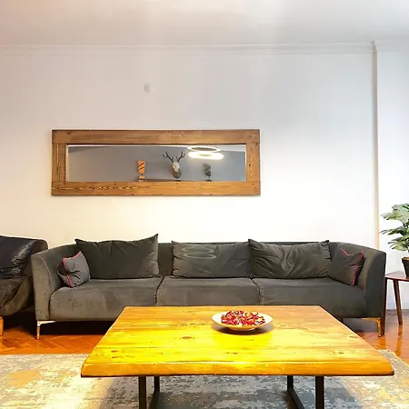 Cosy Triplex Flat